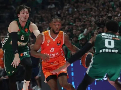 Jean Montero ficha por el Olympiacos hasta 2029