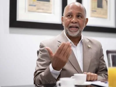ADP niega haber acordado con el MINERD renunciar protestar