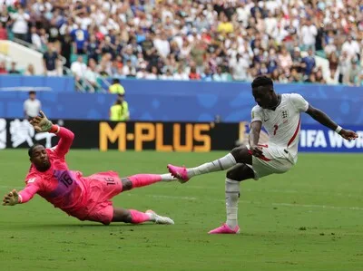 Inglaterra termina tercera sobre Francia con tres goles de Saka