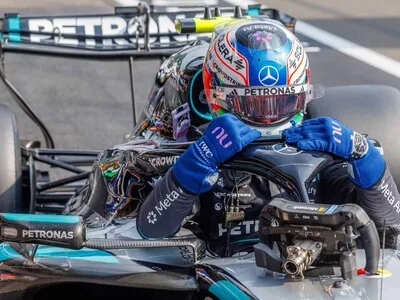 Antonelli resiste el acoso de Verstappen y saldrá primero en Bélgica