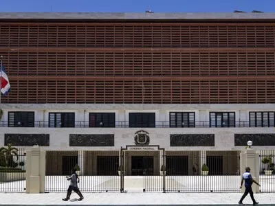 Abinader somete presupuesto complementario de RD$40 mil millones