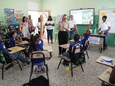 Campamento de verano inglés del Minerd fortalece competencias