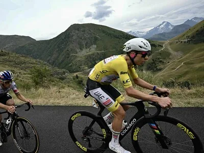 Tour de Francia: Carapaz gana etapa Alpe d'Huez y Pogacar campeón