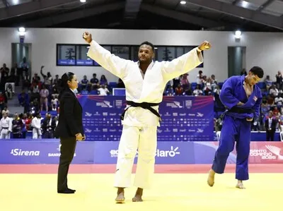 Robert Florentino eleva la cosecha dorada dominicana en los JCC