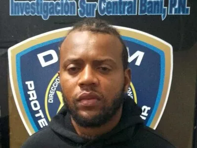Apresan en el AILA a acusado de homicidio que iba a Colombia