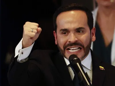 Rey de España y 7 presidentes AL estarán en posesión De la Espriella