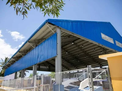 Inauguran techado de escuela en Azua con inversión de RD$38 millones