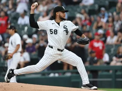 MLB: Luis Castillo debuta en grande en su nueva casa