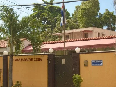 Gobierno dominicano da plazo a nueve diplomáticos cubanos para salir d