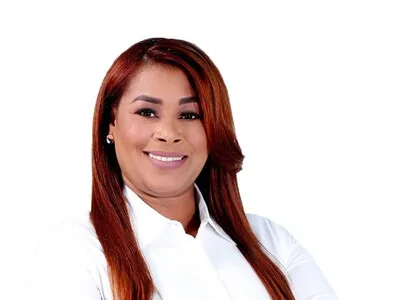 Luis Abinader designa a Mariana Tavárez de Santos en el Mercadom