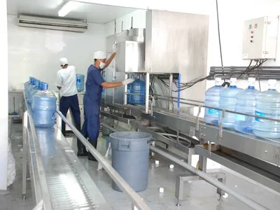 Análisis revela diferencias entre el agua de botellón de purificadoras