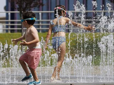 España reporta casi 4,500 muertes atribuibles al calor desde 2022