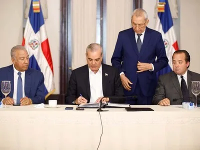 Gobierno realiza titulación terrenos de parques nacionales del Estado