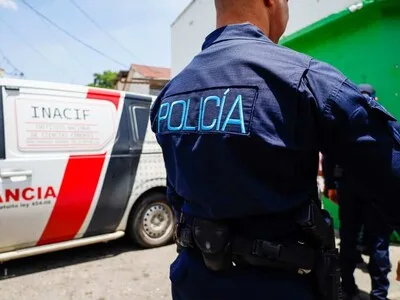 Mujer muere tras ataque con arma blanca en Santiago
