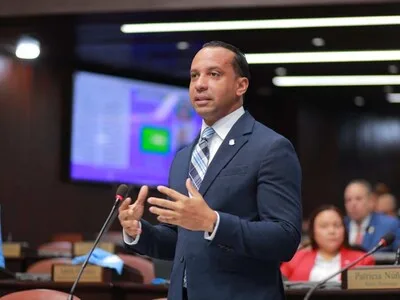 PLD exige auditoría a distribuidoras eléctricas por reclamos de usuarios