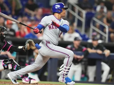 Soto impulsa a los Mets a vencer a los Phillies