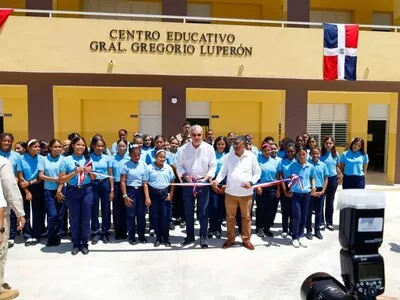 Abinader entrega múltiples centros y remodelaciones escolares en Puerto Plata