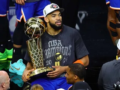 Towns y Knicks sin acuerdo a la espera de la temporada