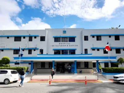 Reubican áreas del Hospital Salvador B. Gautier por riesgo estructural