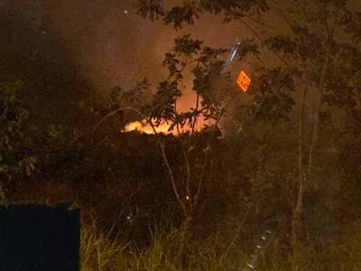 Bomberos combaten incendio en Laguna de Cabarete sin daños