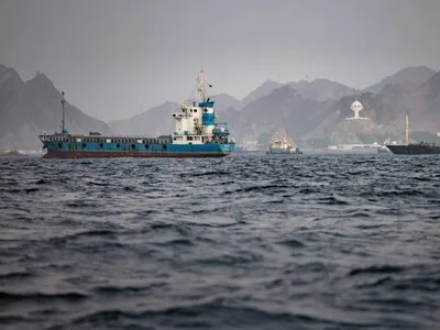 Irán alerta sobre rutas no autorizadas en el estrecho de Ormuz