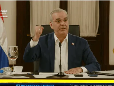 Abinader exige entrega de quienes tienen órdenes de arresto