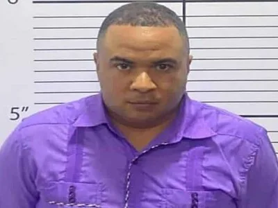 Conductor acusado de planear homicidio de esposa de Julián Oro Duro