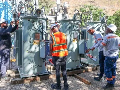Mejoran la red eléctrica en Bahoruco con obras de Edesur y ETED