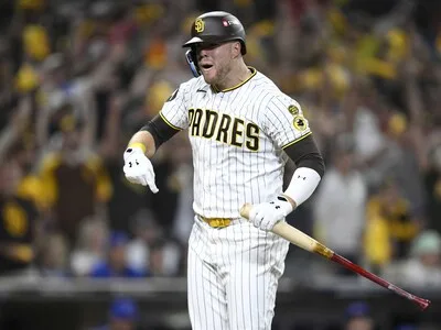 Padres eliminan a los Cubs y avanzan a serie contra Brewers