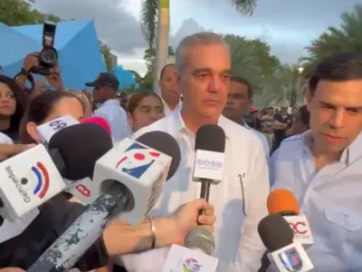 Presidente Abinader respalda prohibición a selección haitiana