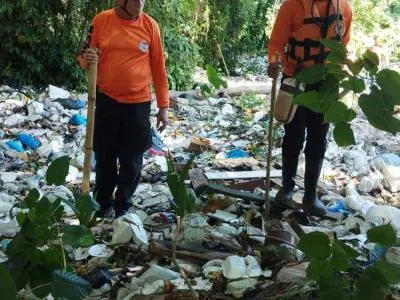 Desaparecen dos menores tras crecida en canaleta de El Pinzón
