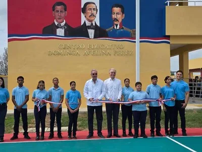 Inauguran dos planteles públicos en Janico, Santiago