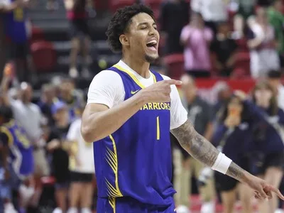 Yaxel Lendeborg destaca con 17 puntos en victoria de Warriors