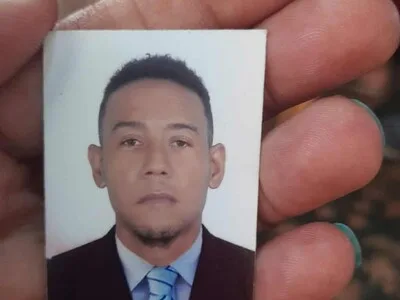 Denuncian arresto irregular de hombre en Sabana Perdida