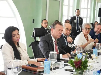 Dominicana y EE.UU. afinan cooperación en seguridad y migración