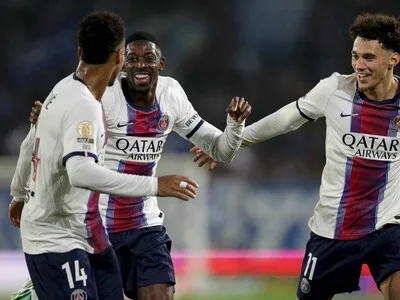 Dembélé impulsa victoria 3-1 del PSG ante Estrasburgo