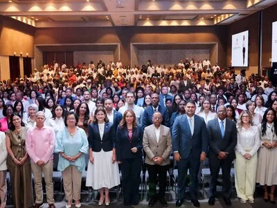 Pobreza monetaria baja a 14.58% en primer semestre 2026