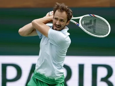 Medvedev avanza a octavos en el ATP 500 de Viena